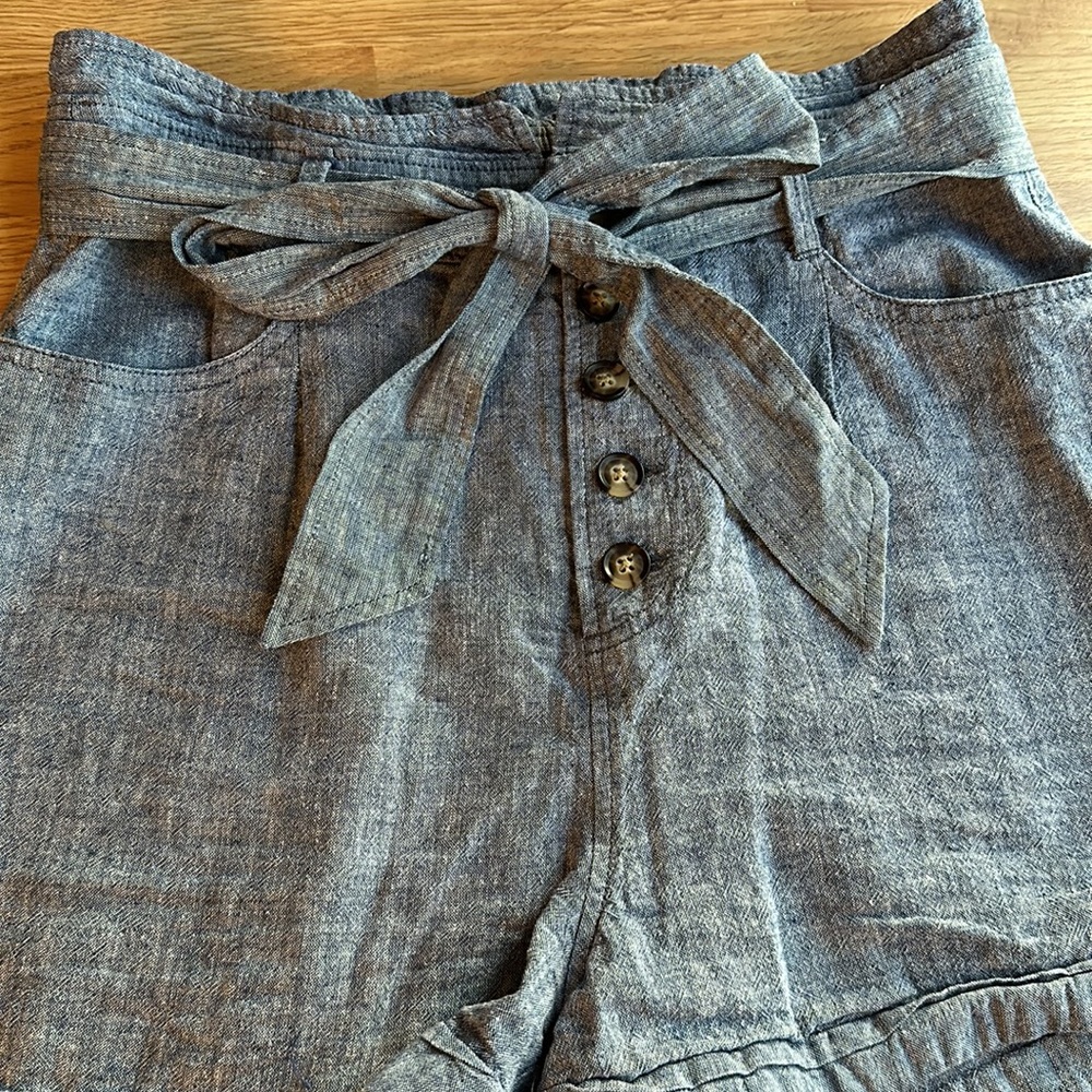 Express Linen Blend High-Waist Tie-Front Shorts S… - image 2